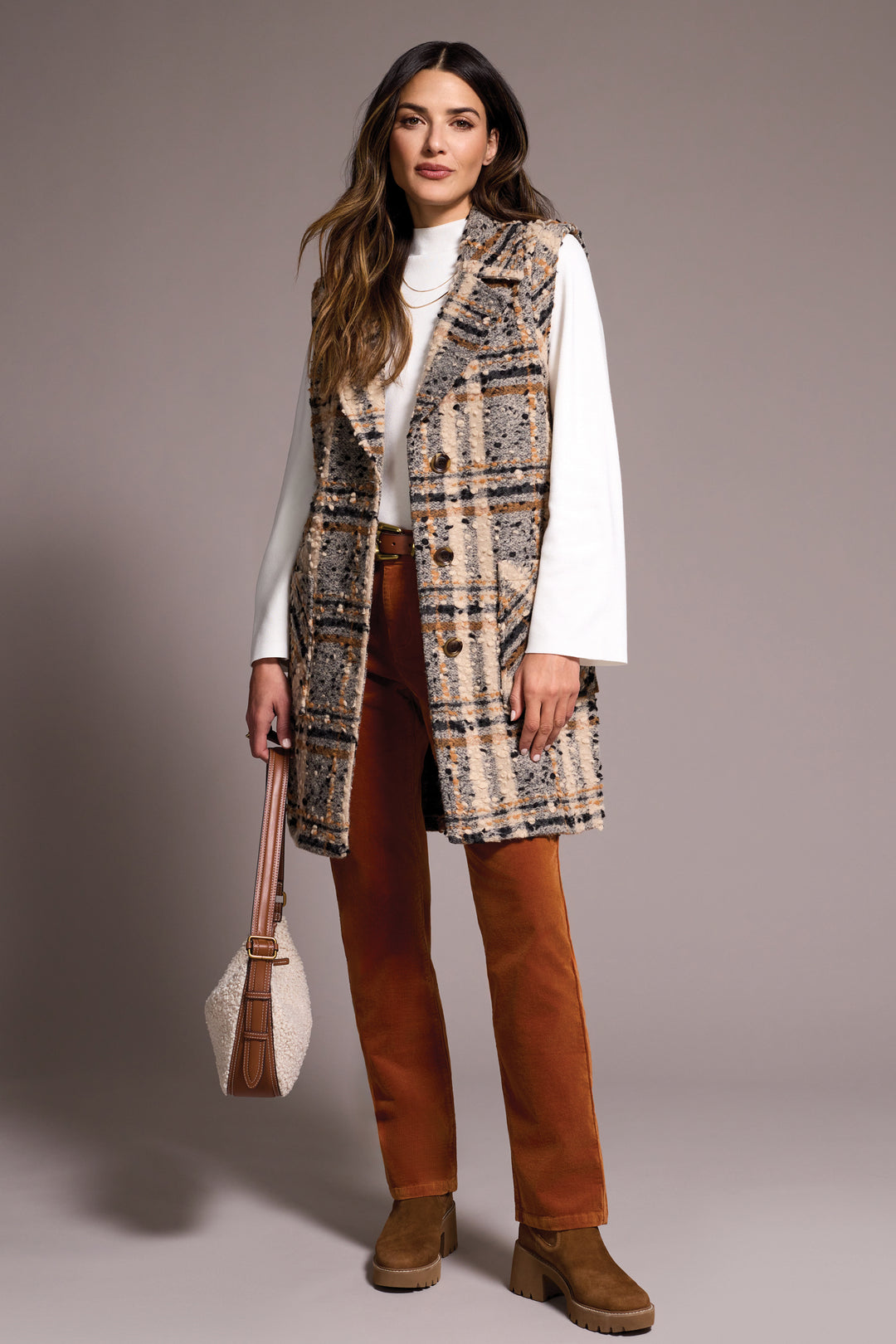 WIDE NOTCH COLLAR BUTTON FRONT VEST - SANDSTONE