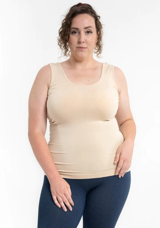 SEAMLESS BUILT IN BRA REVERSIBLE TANK - O/S - ALMOND – Brianne's Boutique