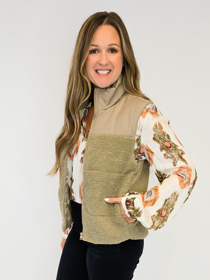 ZIP UP FLEECE VEST W/POLAR COLLAR - KHAKI