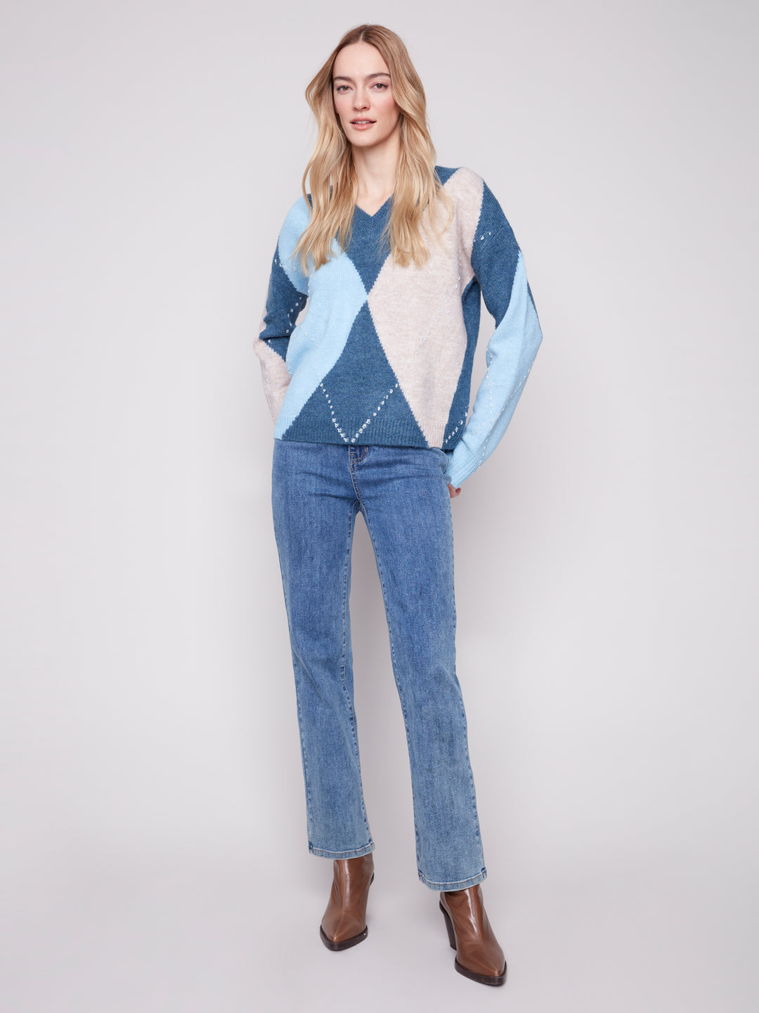 V-NECK ARGYLE JACQUARD SWEATER - DENIM