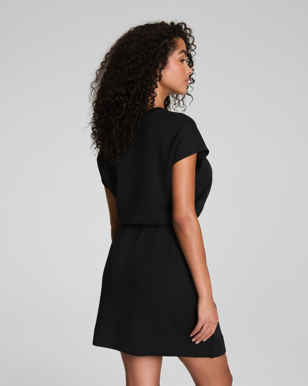 SPANX CREW SWEATSHIRT DRESS - VERY BLACK