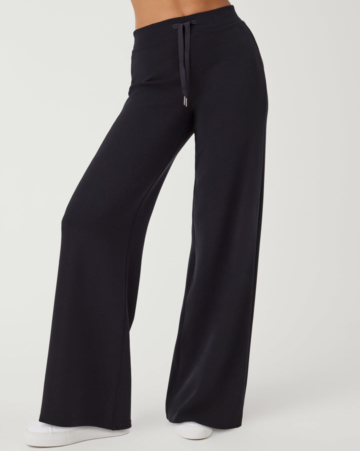 SPANX AIRESSENTIALS WIDE LEG PANTS - VERY BLACK - 28.5" INSEAM (S)