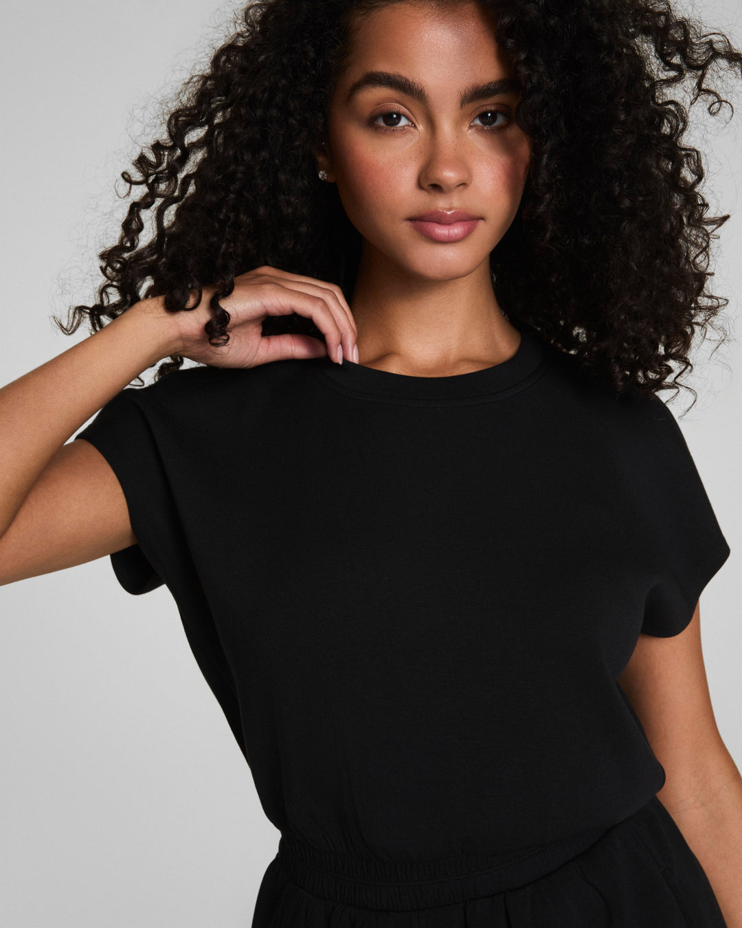 SPANX CREW SWEATSHIRT DRESS - VERY BLACK