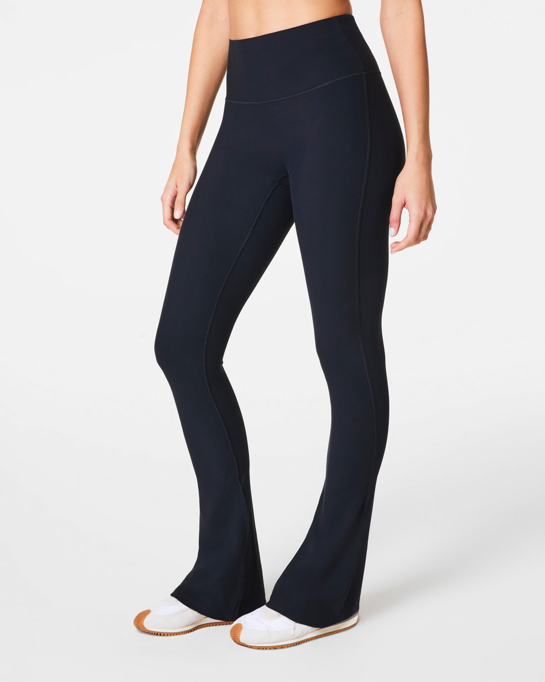 SPANX SPANXSMOOTH ONFORM MICRO FLARE PANT - VERY BLACK