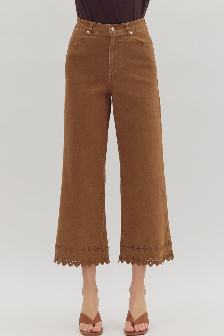EMBROIDERED HEM ANKLE JEANS - BROWN