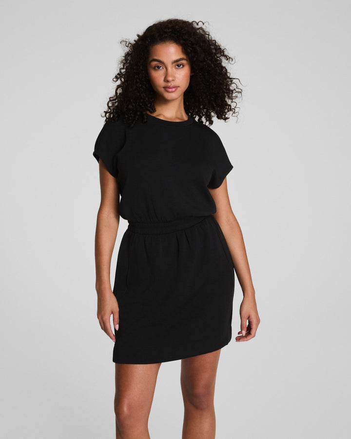 SPANX CREW SWEATSHIRT DRESS - VERY BLACK