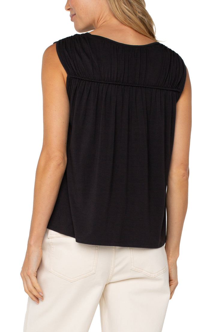 SLEEVELESS SHIRRED DETAIL KNIT TOP - BLACK