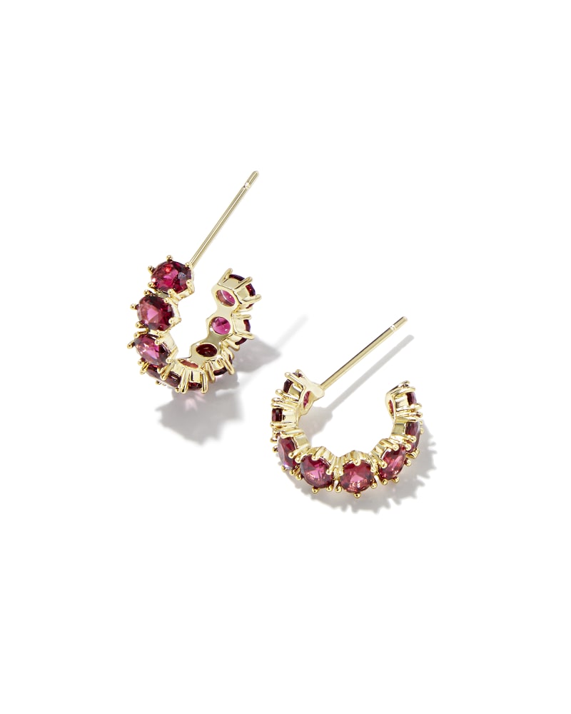 KENDRA SCOTT CAILIN CRYSTAL HUGGIE EARRINGS - GOLD BURGUNDY CRYSTAL