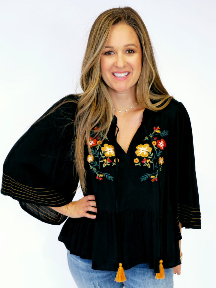 CRINKLED SOLID HALF WING SLEEVE BLOUSE - BLACK