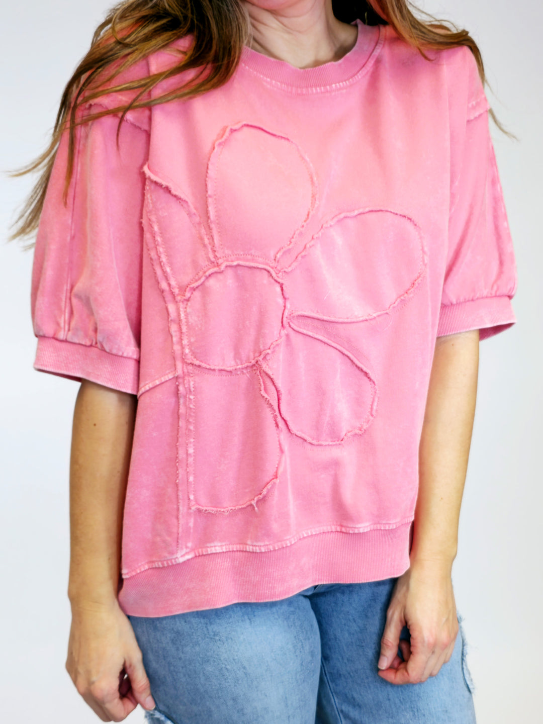 SHORT SLEEVE DAISY PATCH TOP - CORAL ROSE