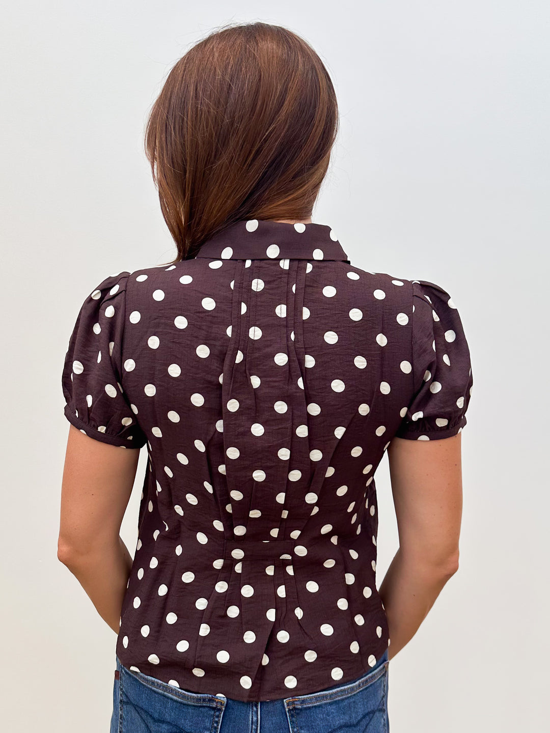 COLLARED POLKA DOT PINTUCK DETAIL BLOUSE - BROWN