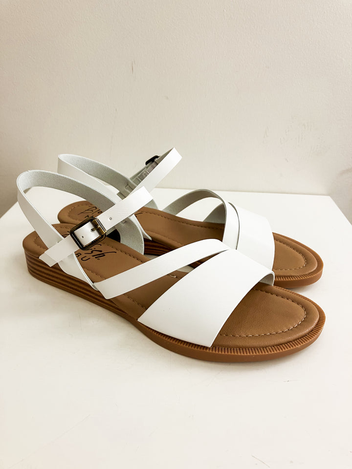 BLOWFISH ARROW STRAPPY FLAT SANDAL - WHITE