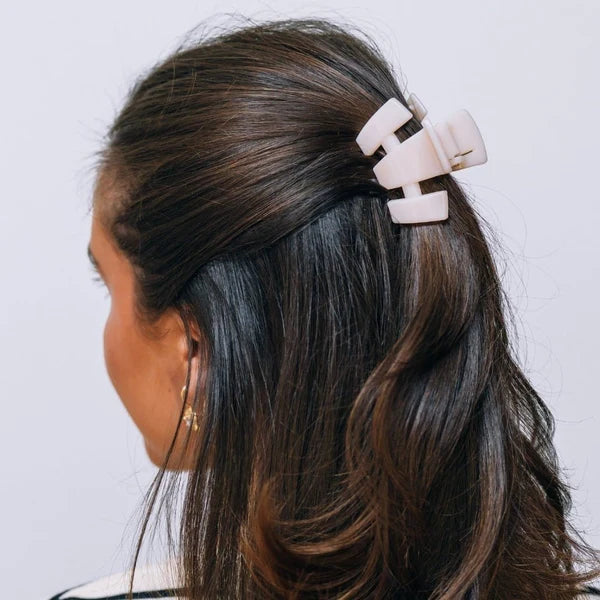 TELETIES PETITE CLASSIC HAIR CLIP - ALMOND BEIGE