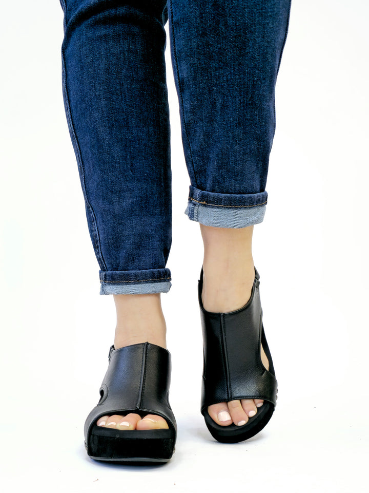 CORKY'S CARLEY WEDGE SANDAL - BLACK COMBO W/SUEDE HEEL