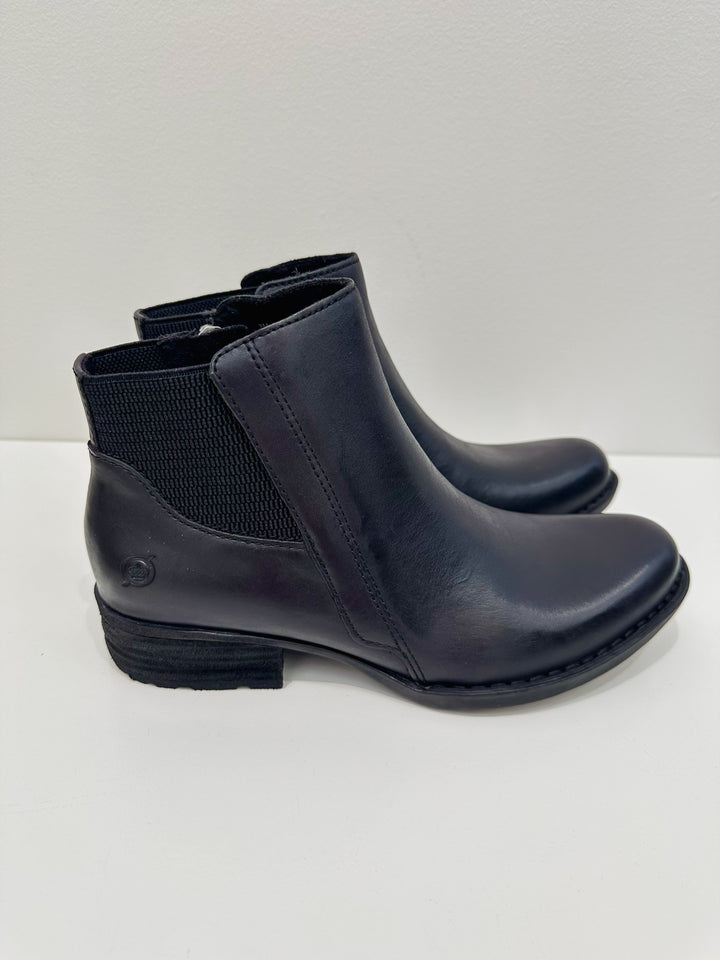 BORN KENDYL ANKLE BOOTS - BLACK