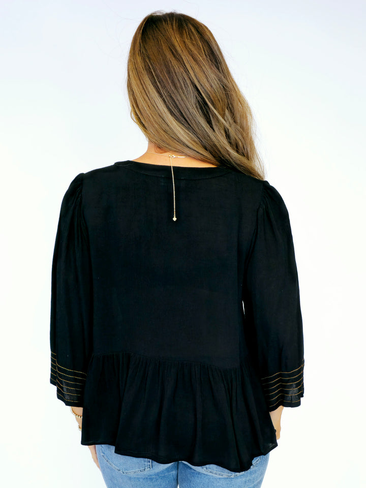 CRINKLED SOLID HALF WING SLEEVE BLOUSE - BLACK