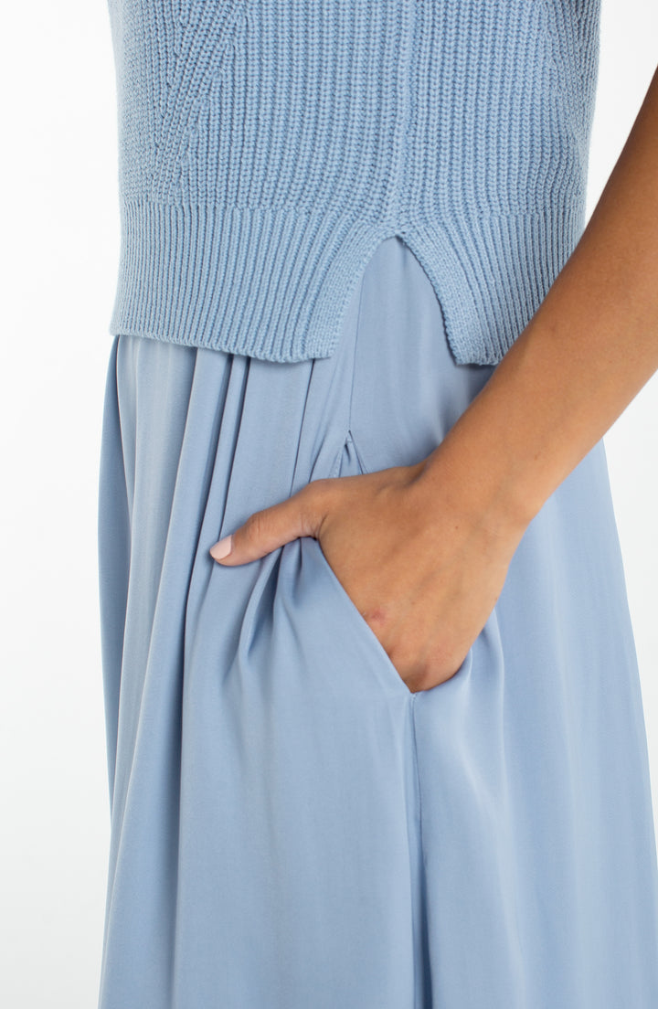SLEEVELESS CREW NECK TIE BACK SWEATER WOVEN DRESS - MALIBU BLUE