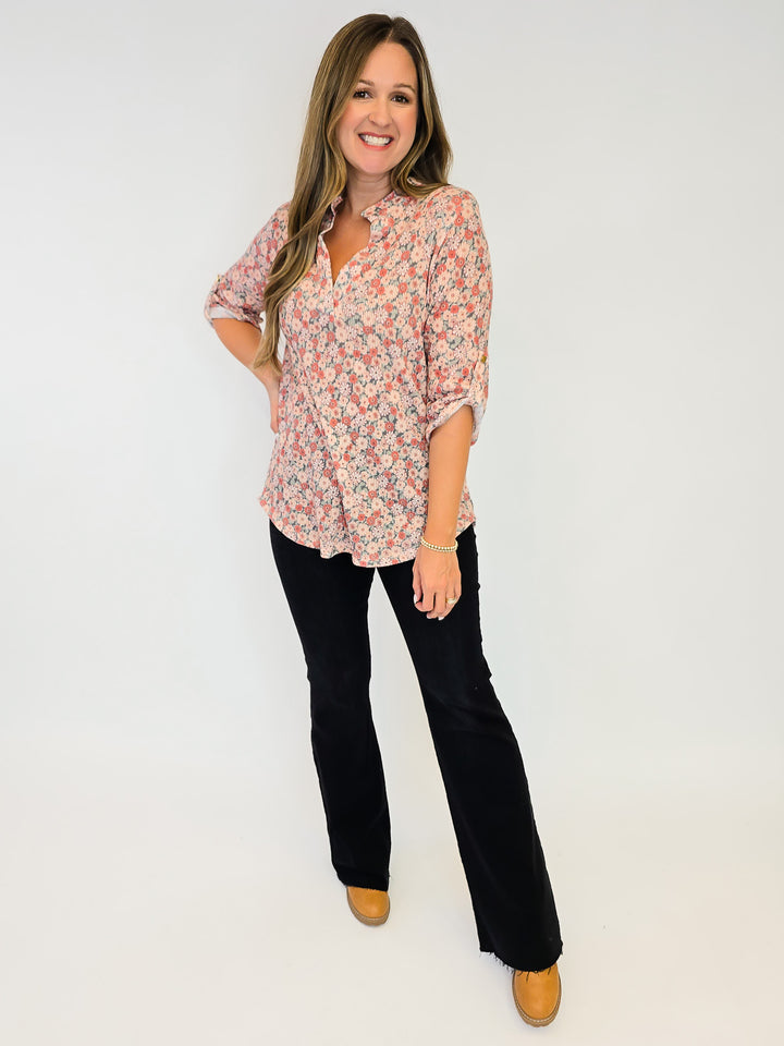 3/4 ROLL UP SLEEVE FLORAL PRINT TOP - RUST