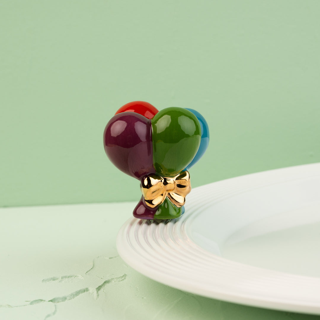 up up and away /balloons MINI