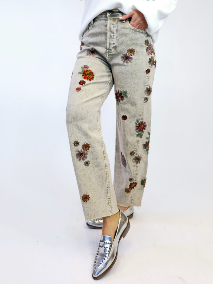 FLORAL EMBROIDERED JEANS - WARM GREY