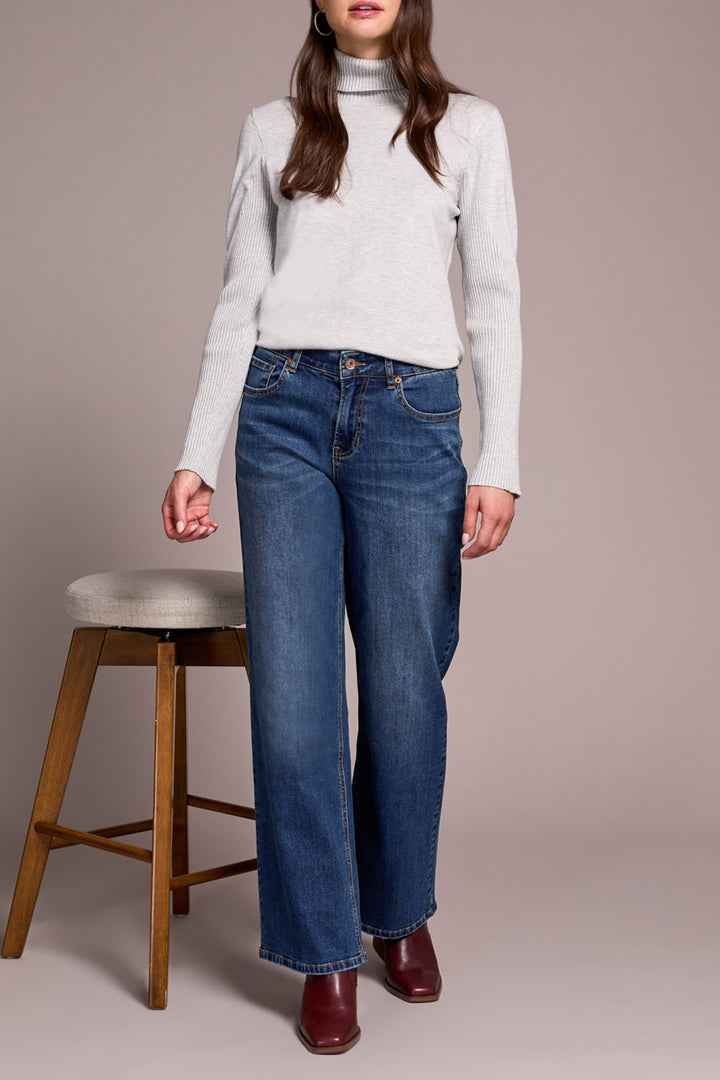 SOPHIA CURVY HUGGING WIDE JEANS - ANTIQUE BLUE
