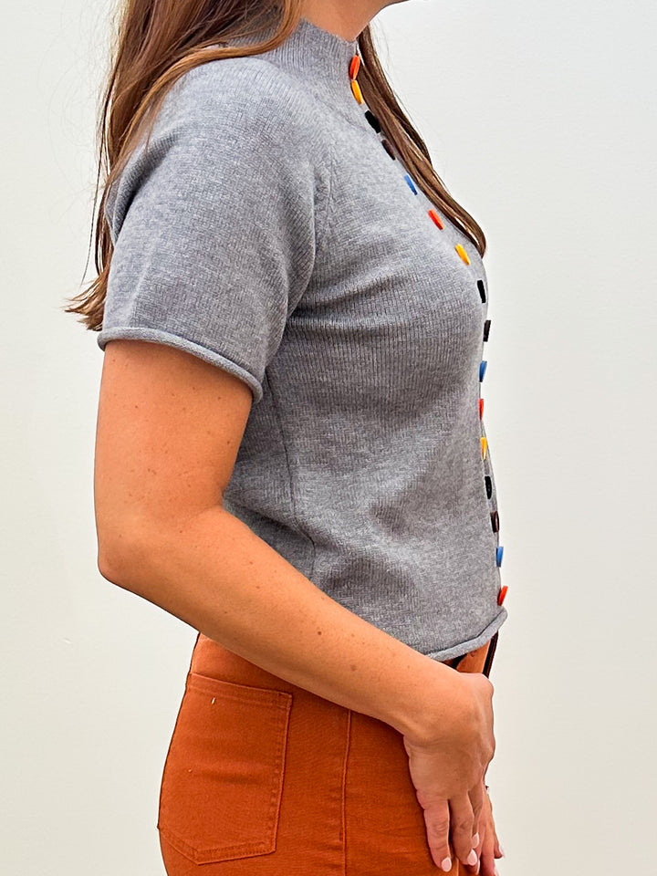SHORT SLEEVE CONTRAST DETAIL TOP - GREY
