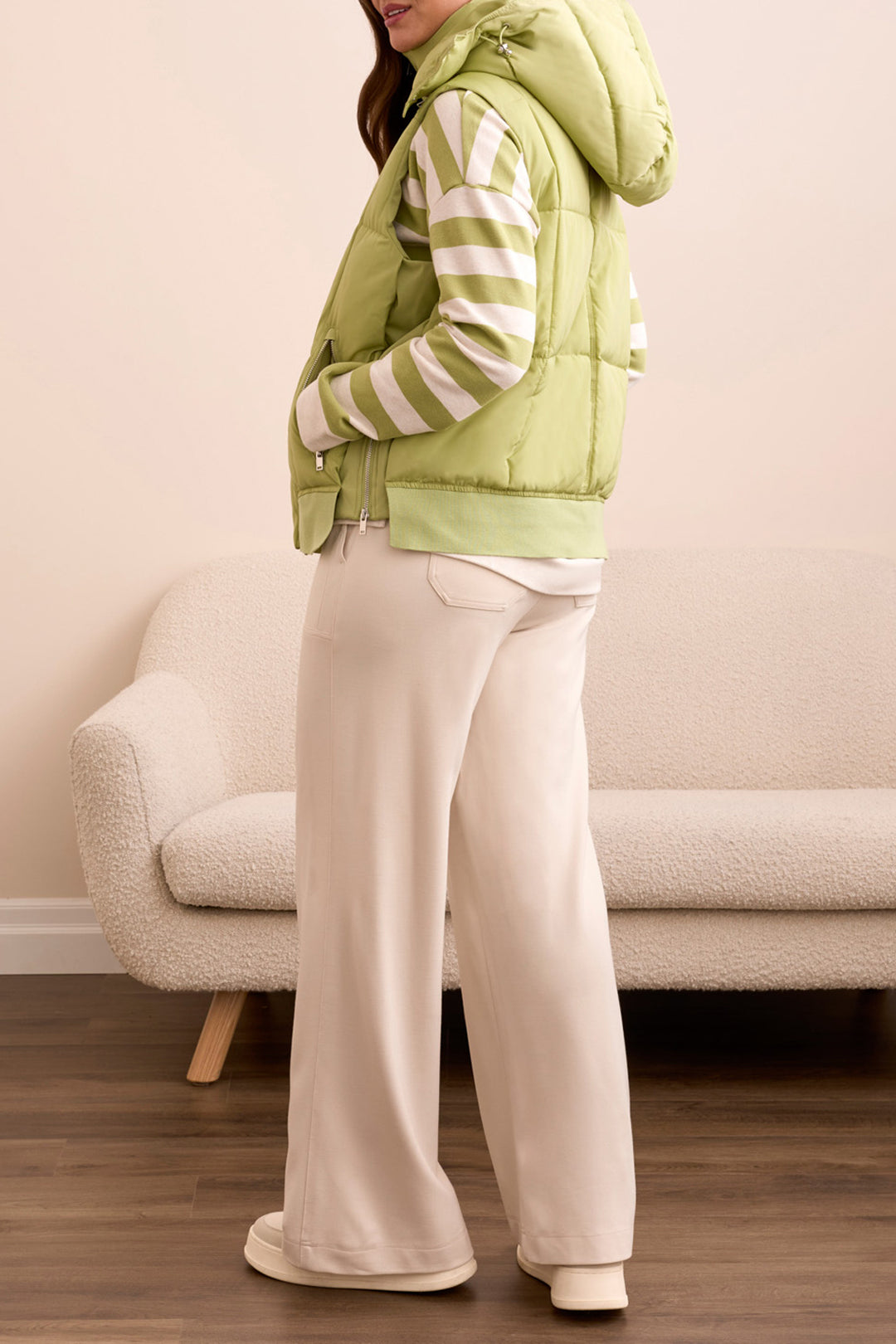 QUILTED VEST W/REMOVABLE HOOD - WASABI