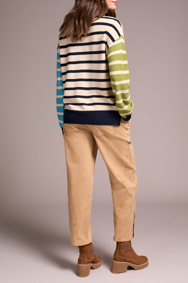 LONG SLEEVE CREW NECK SWEATER W/BUTTON DETAIL - ICE LATTE