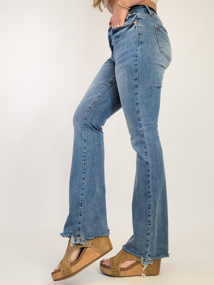 JUDY BLUE HIGH WAIST DOUBLE BUTTON BOOTCUT JEANS - MEDIUM WASH - 32" INSEAM