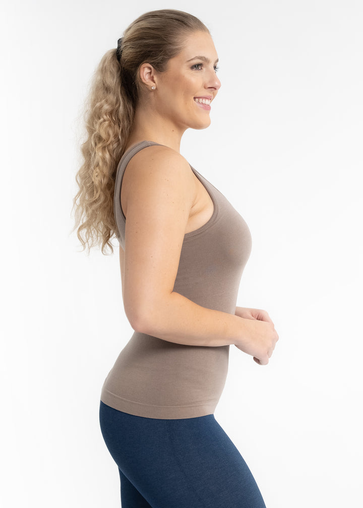 SEAMLESS BUILT IN BRA REVERSIBLE TANK - O/S - SAND – Brianne's Boutique