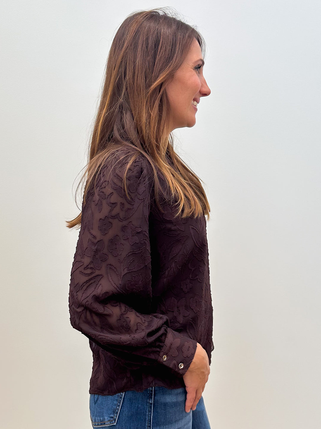 L/S FLORAL JACQUARD BLOUSE - BROWN