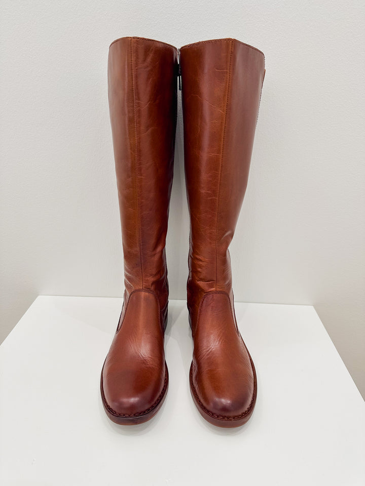 BORN CAMPBELL TALL BOOTS - TAN