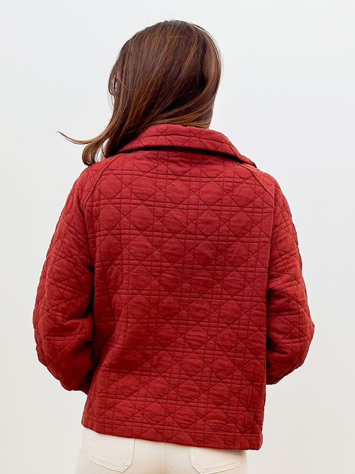 QUILTED HIGH COLLAR ZIP UP PULLOVER - RUST