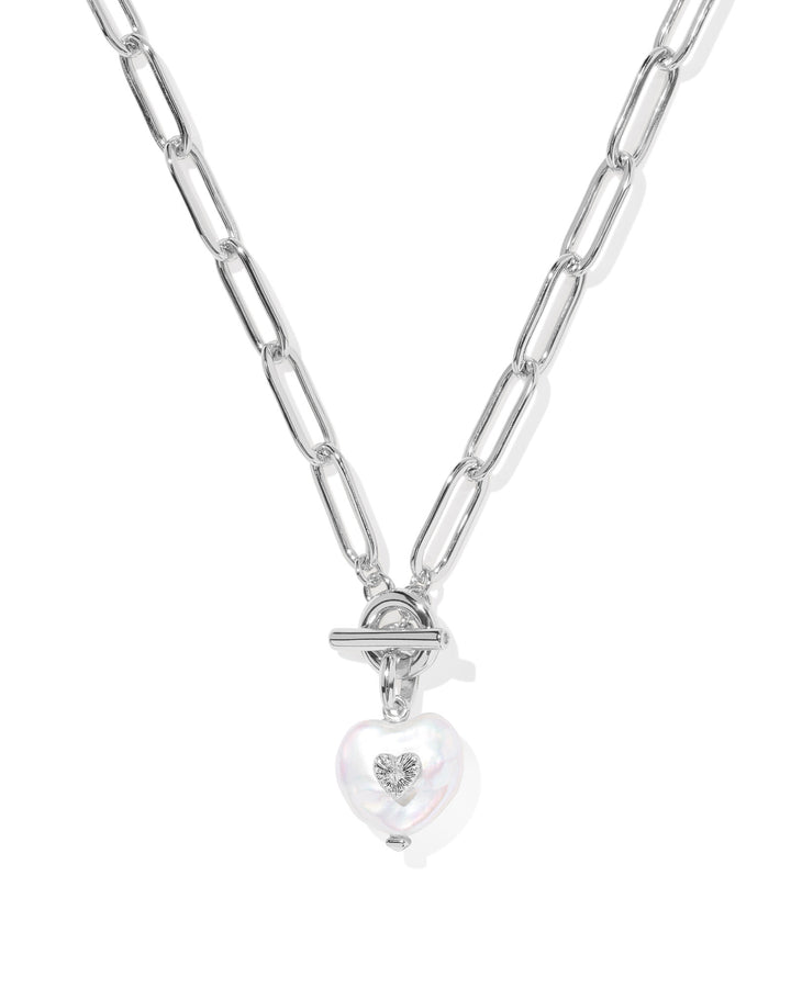 KENDRA SCOTT SASHA HEART SHORT PENDANT NECKLACE - SILVER PEARL