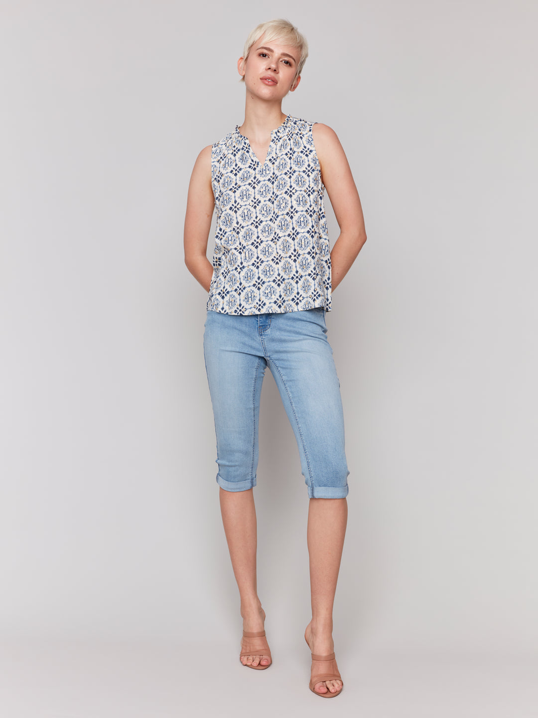 PRINTED SLEEVELESS TOP - ORNAMENT