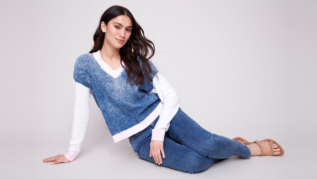 COLOR BLOCK V-NECK SWEATER - DENIM