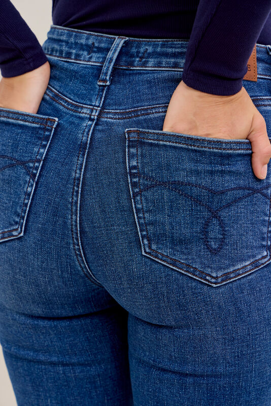 JUDY BLUE HW TUMMY CONTROL BOOTCUT JEANS - 29" INSEAM - DARK