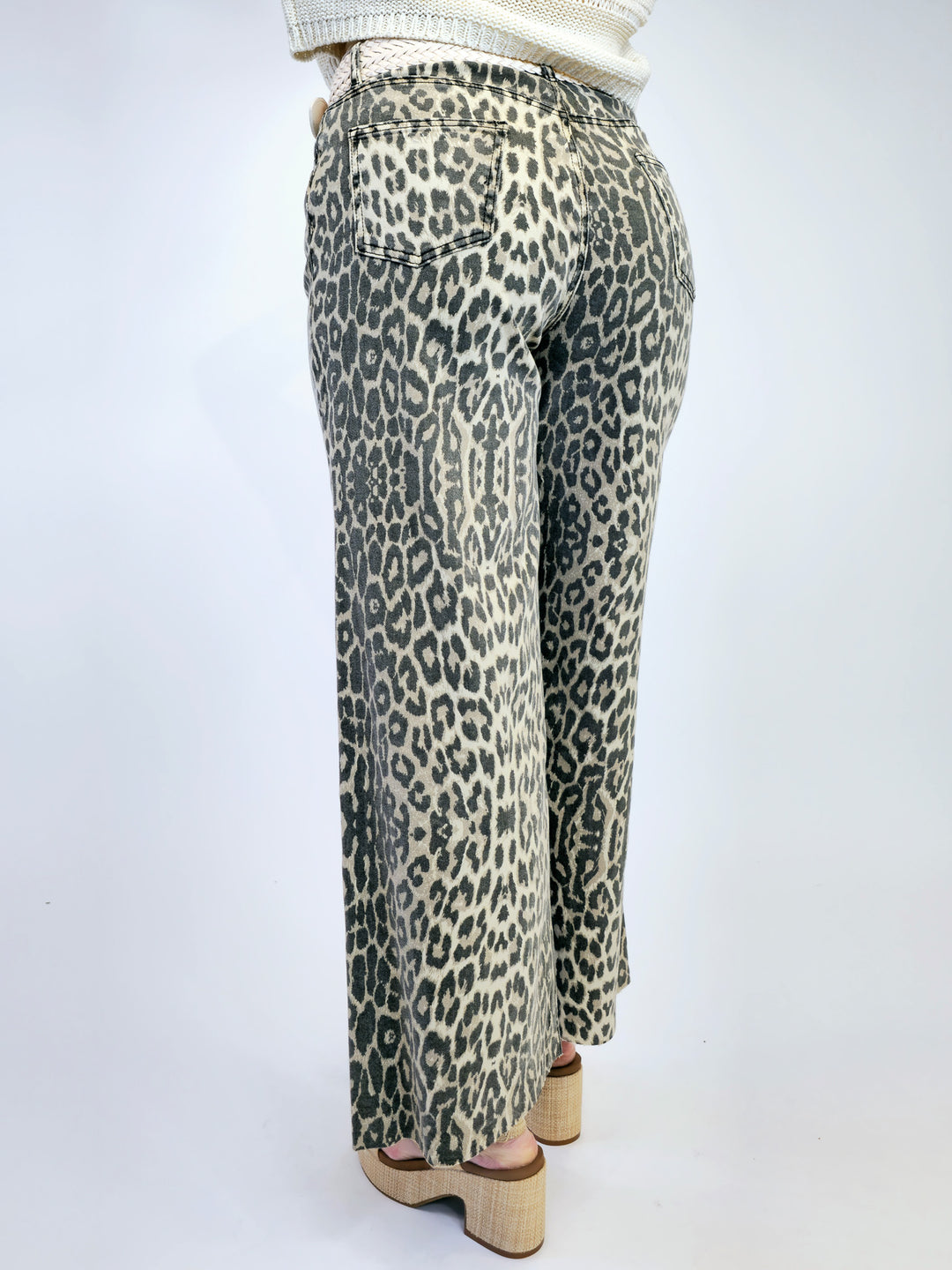 ANIMAL PRINT WIDE LEG PANTS - BROWN