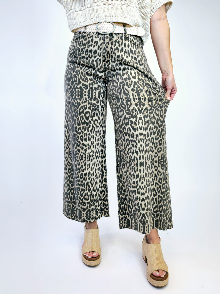 ANIMAL PRINT WIDE LEG PANTS - BROWN