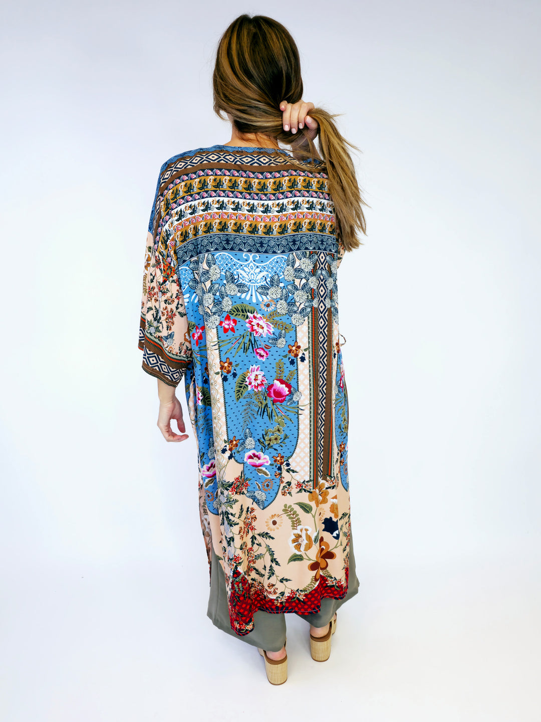 LONG FLORAL KIMONO W/TIE - BLUE/TAN