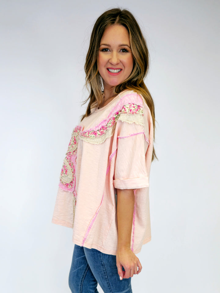 OVERSIZED BOXY FLOWER PATCH TOP - BLUSH