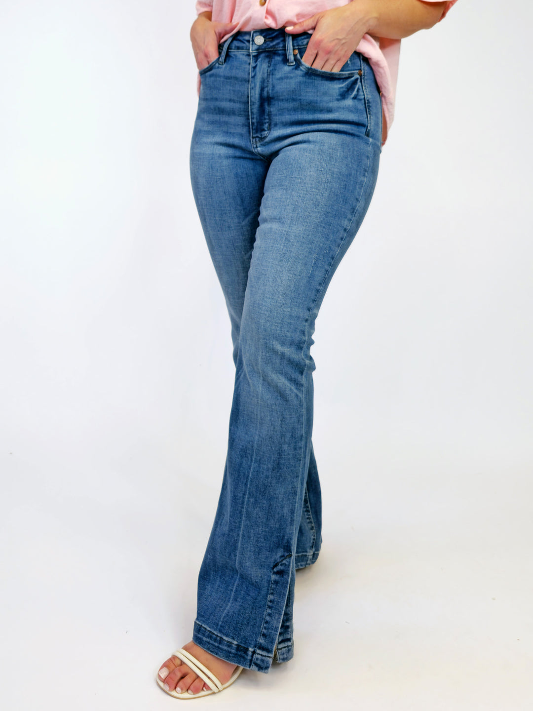 JUDY BLUE HW TUMMY CONTROL VINTAGE WASH SIDE SLIT SLIM BOOT - MEDIUM - 32.5" INSEAM