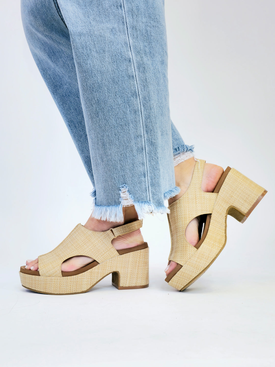 CORKY'S 'MISS CARLEY' BLOCK HEEL SANDAL - RAFFIA