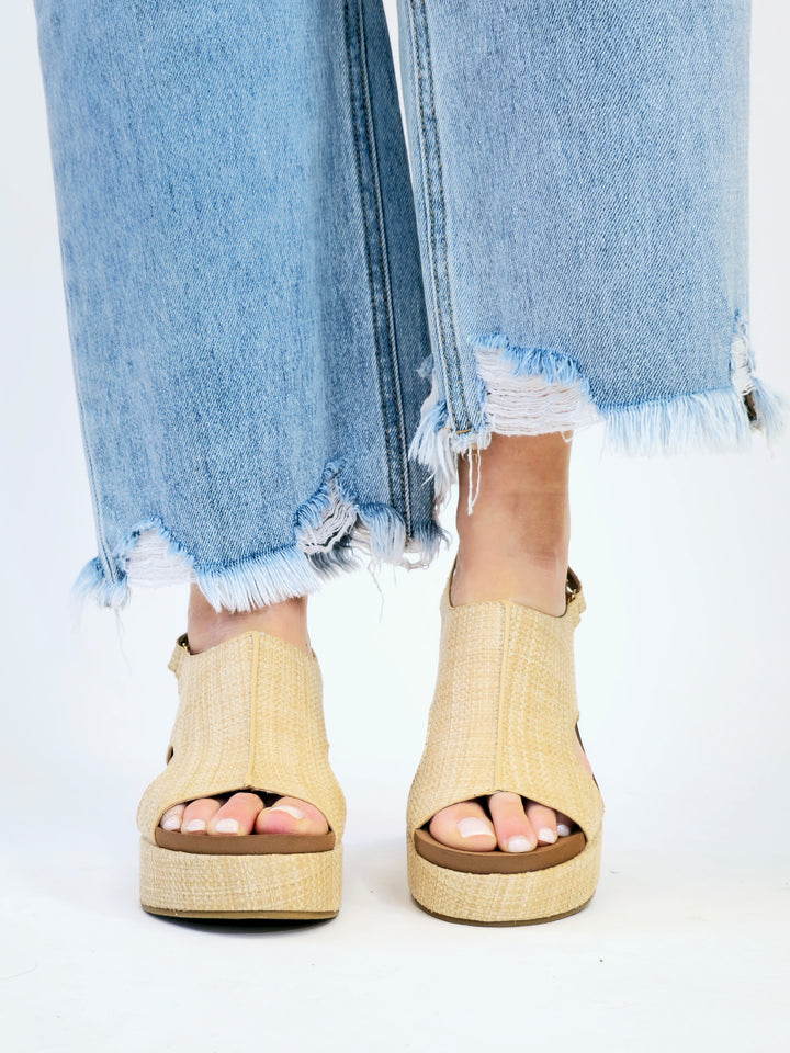 CORKY'S 'MISS CARLEY' BLOCK HEEL SANDAL - RAFFIA