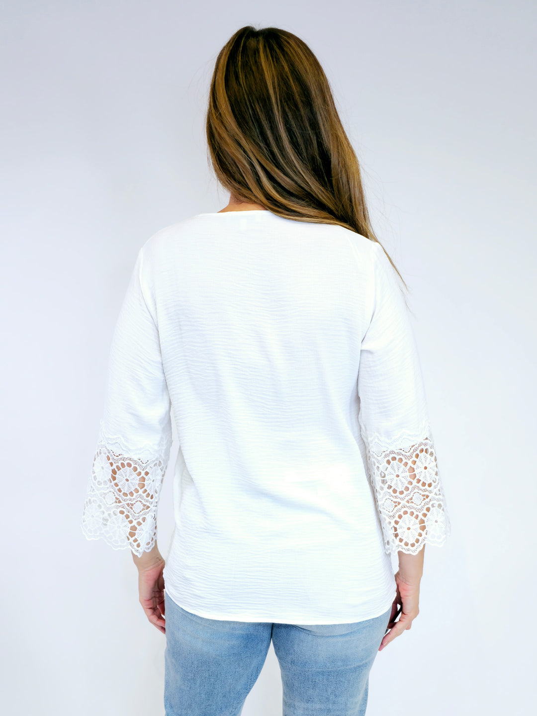 3/4 SLEEVE LACE DETAIL TOP - WHITE