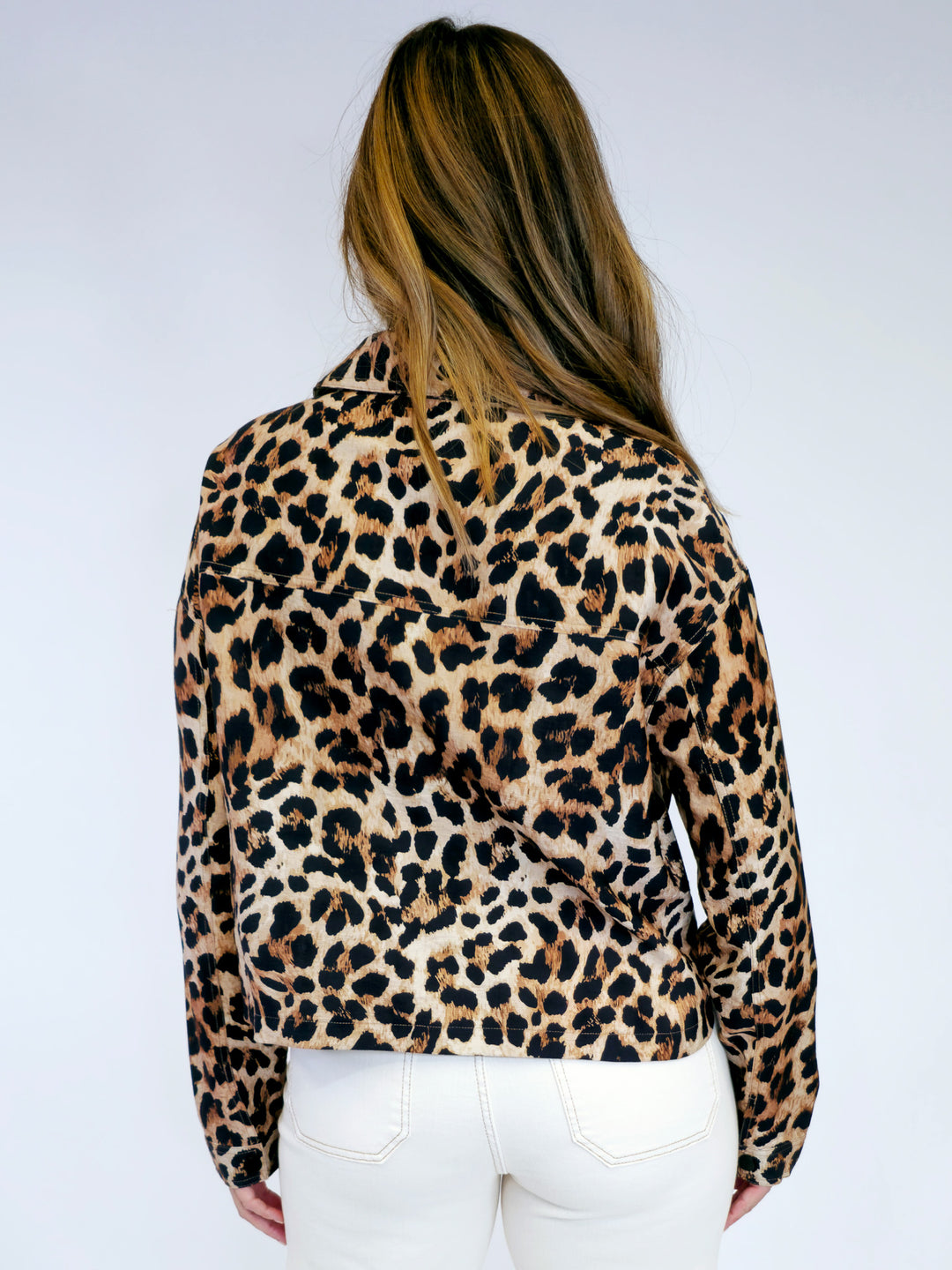 LEOPARD PRINTED CROPPED JACKET - BROWN