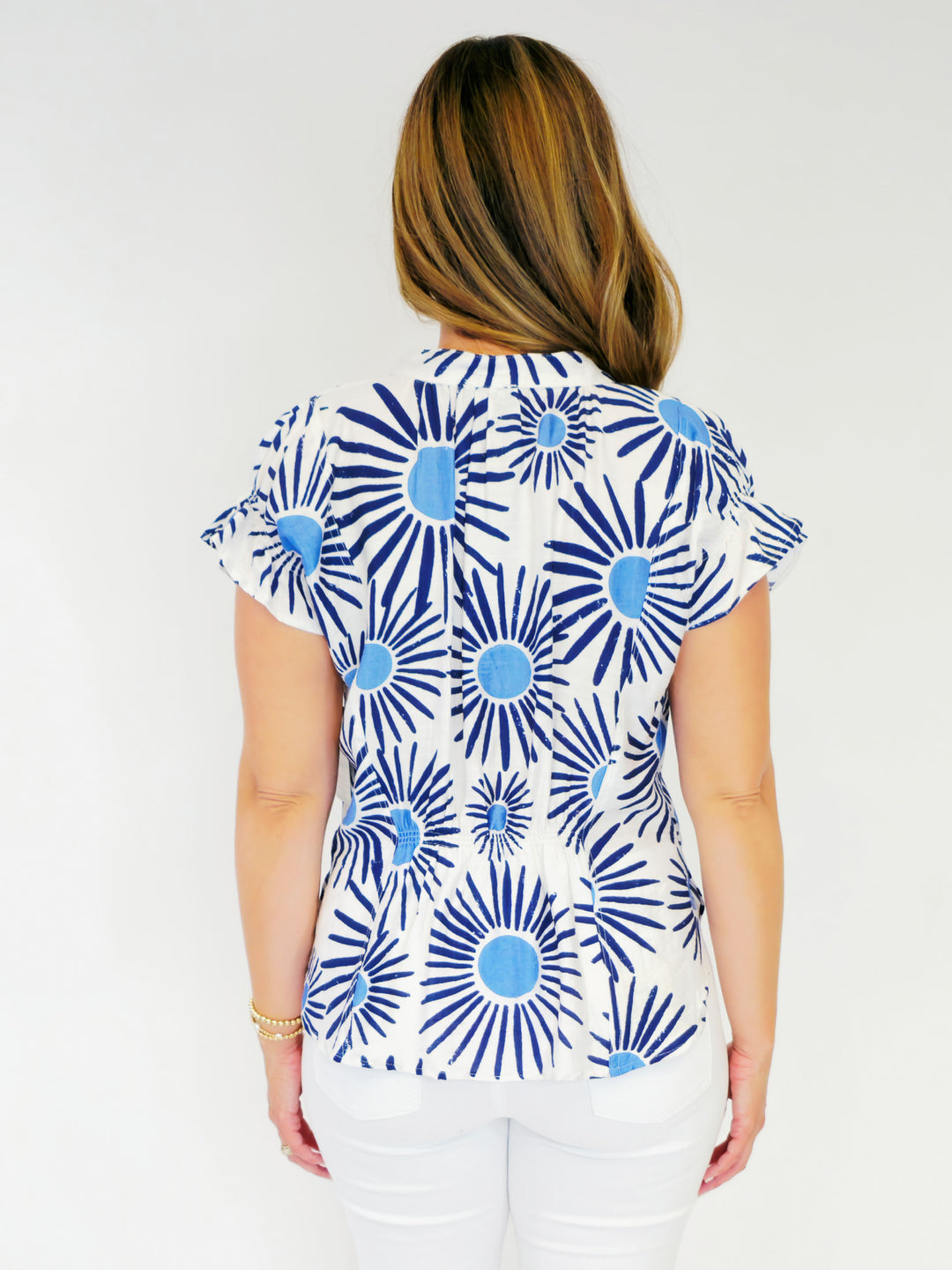 SUNBURST PRINTED TOP W/SMOCKED SLEEVES - NAVY BLUE