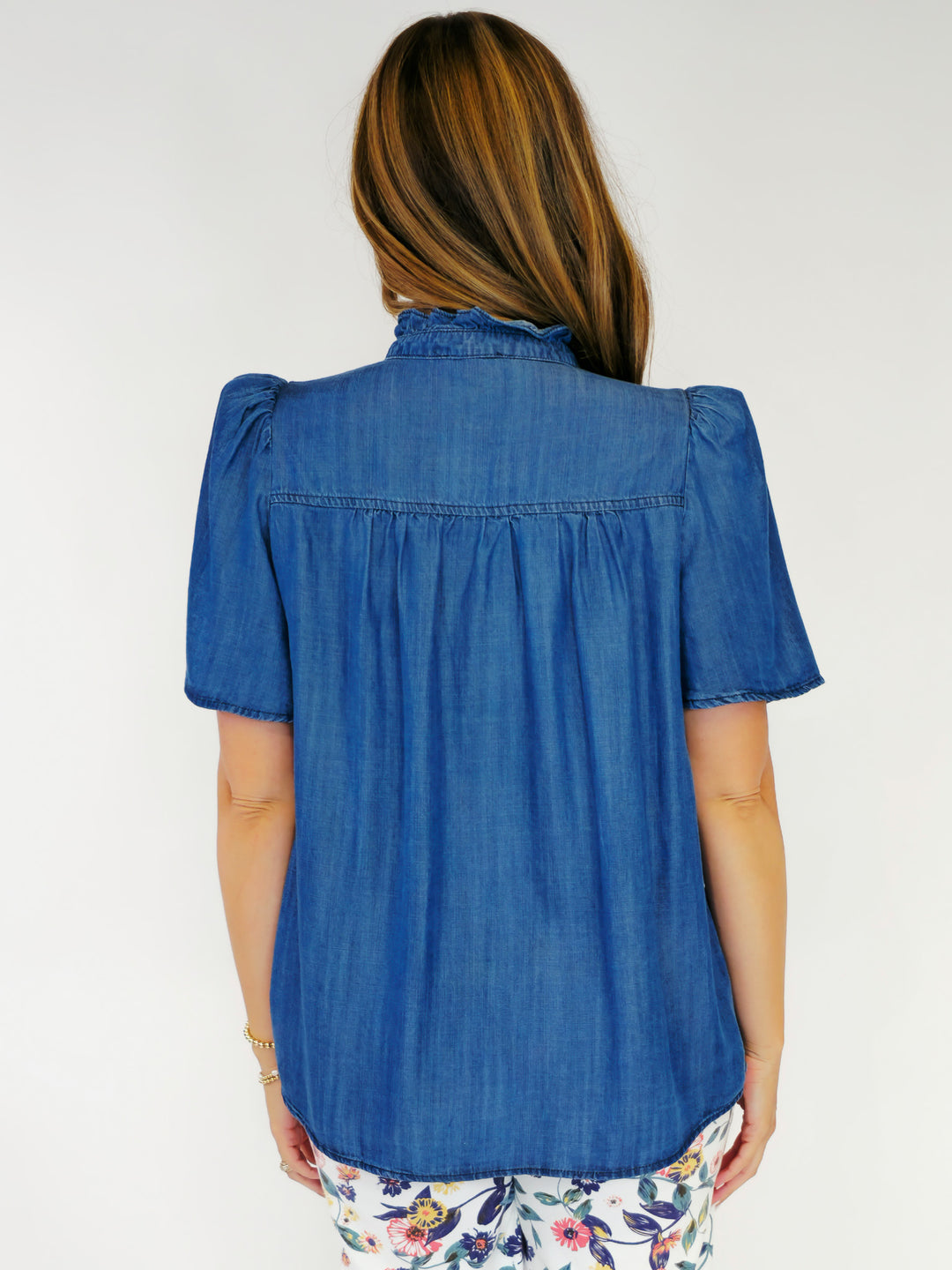 WASHED CHAMBRAY BUTTON DOWN WOVEN TOP - DARK DENIM