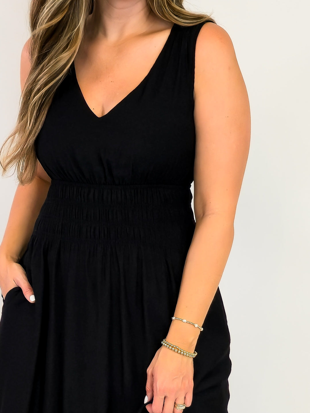 SLEEVELESS SOLID MAXI DRESS W/SMOCKED WAIST - BLACK