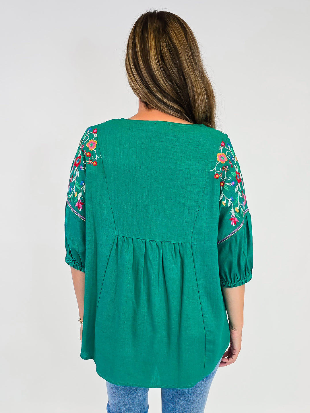 3/4 SLEEVE LINEN EMBROIDERED BOXY TOP W/TASSEL - EMERALD GREEN
